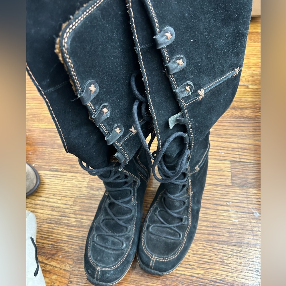 Timberland black leather suede lace up boots